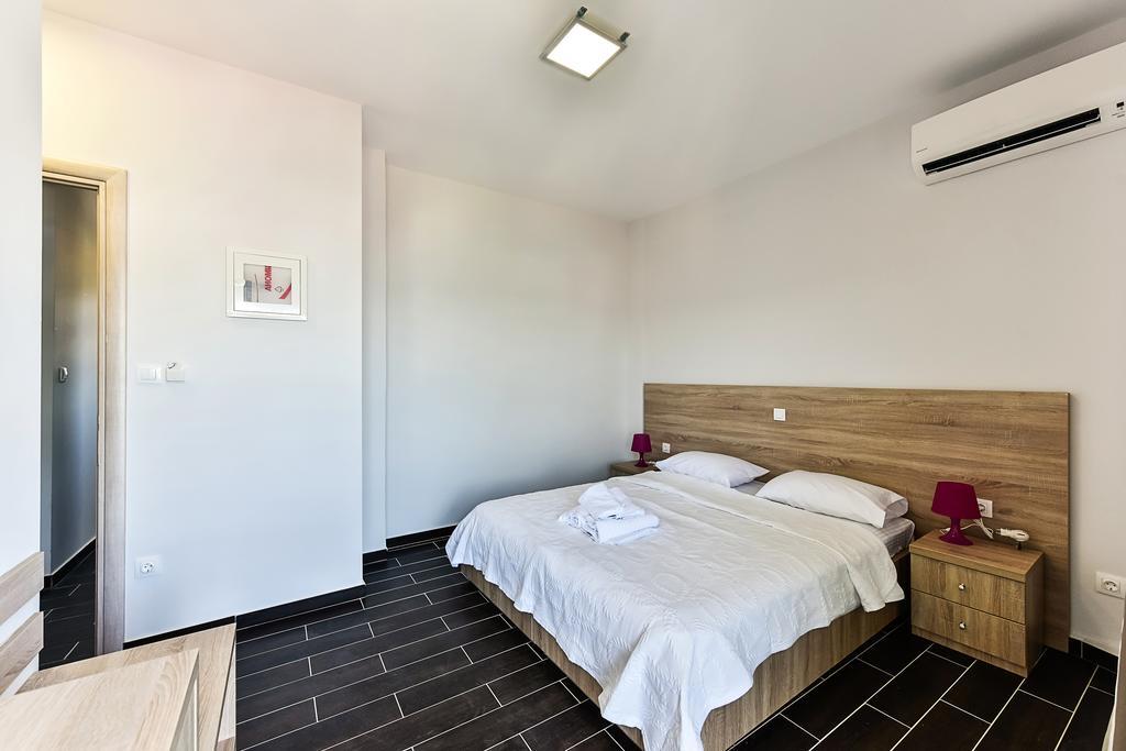 Pension Limani Ammouliani Exterior photo